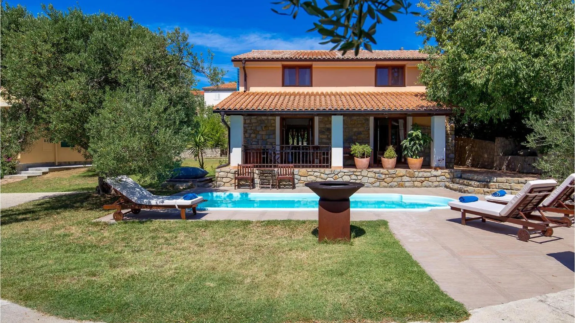 Nice Home In Palit With Wifi Mundanije Holiday home