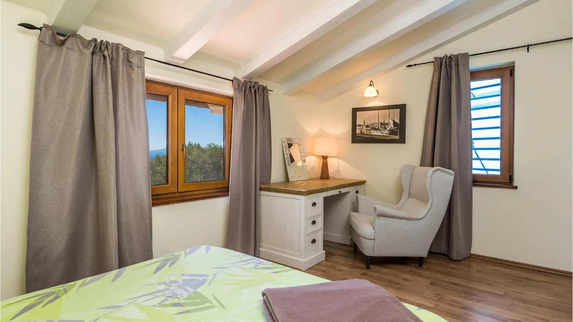 Nice Home In Palit With Wifi Mundanije Holiday home